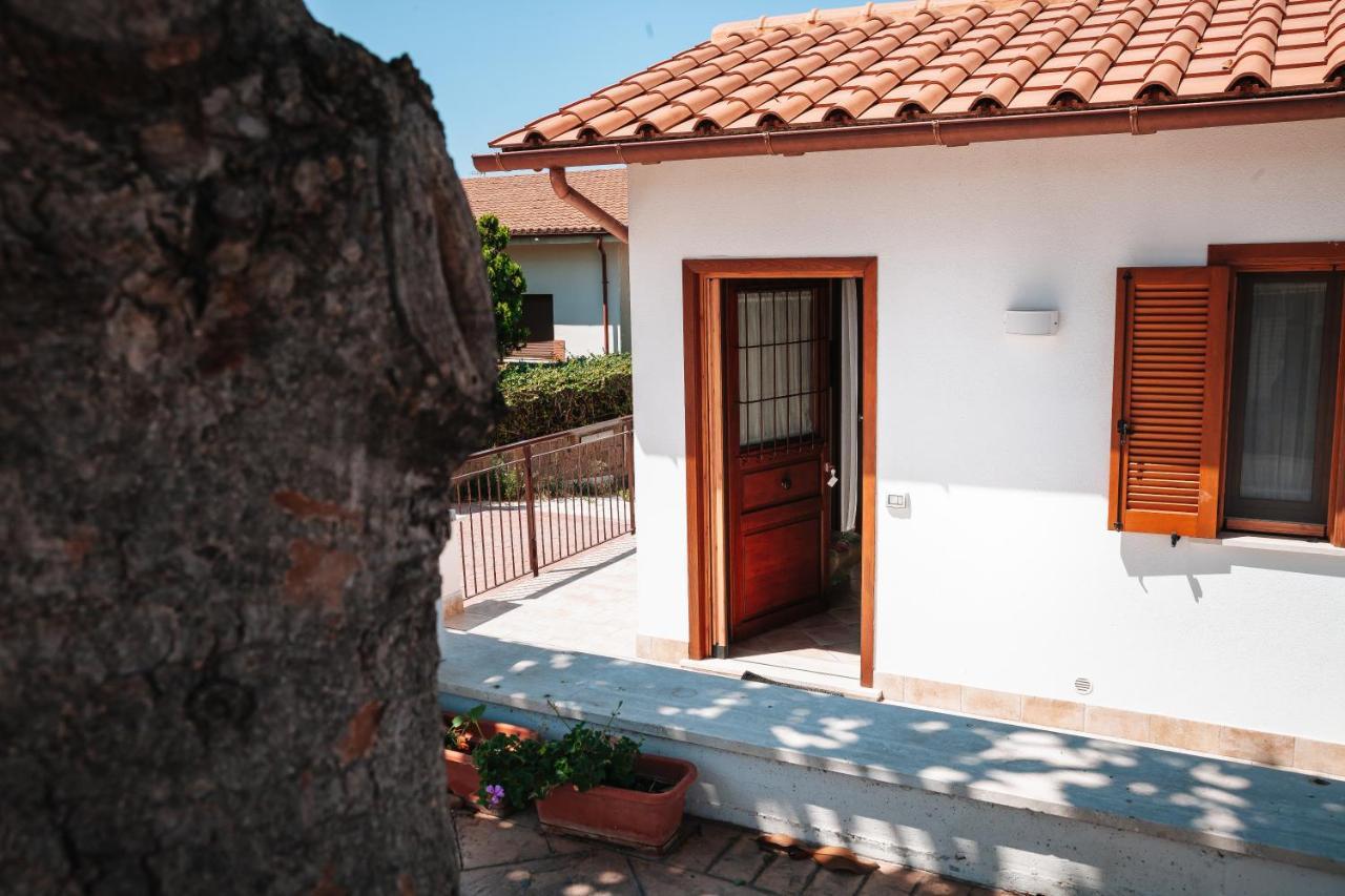 Magnolia Rooms Civitavecchia Eksteriør billede
