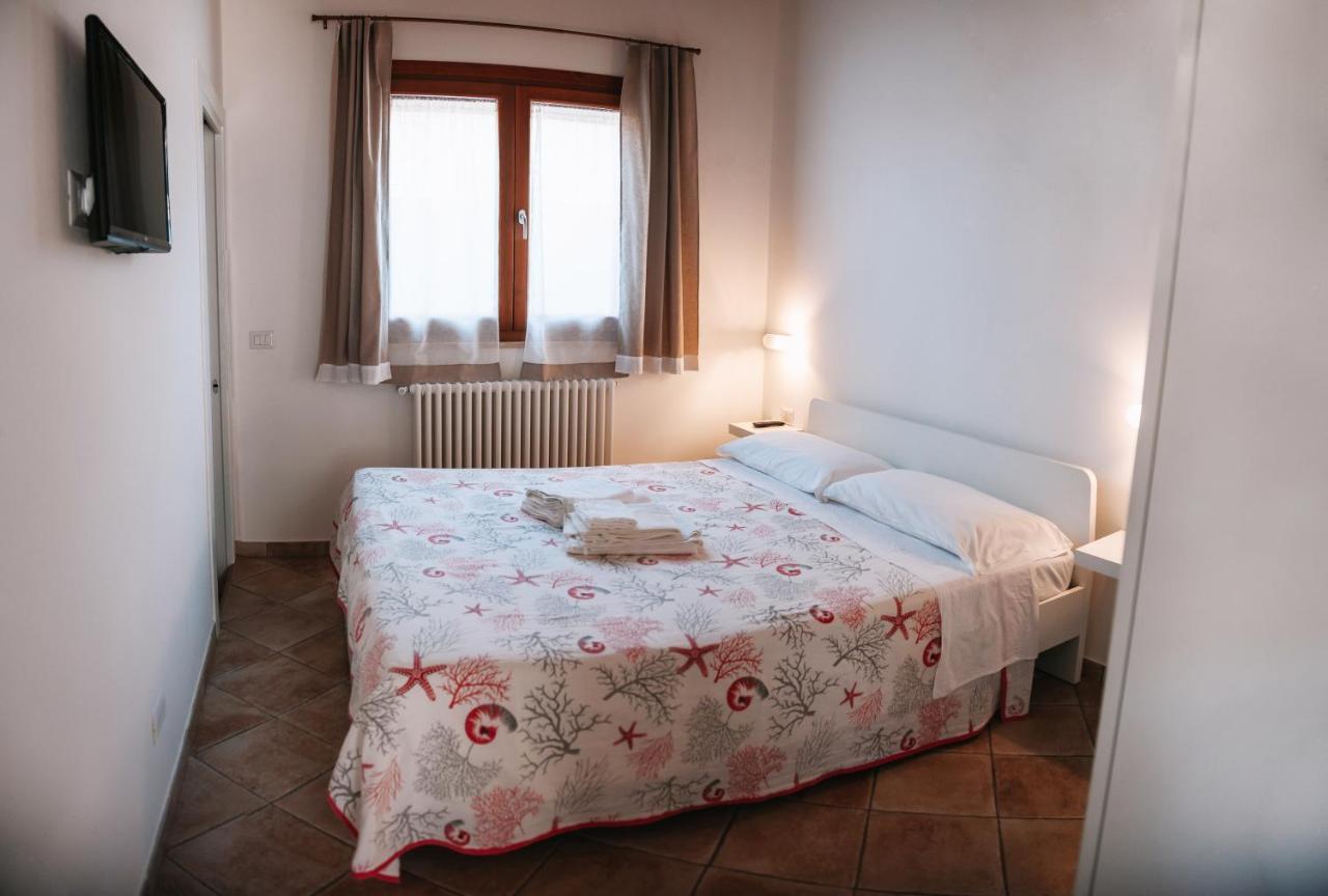 Magnolia Rooms Civitavecchia Eksteriør billede