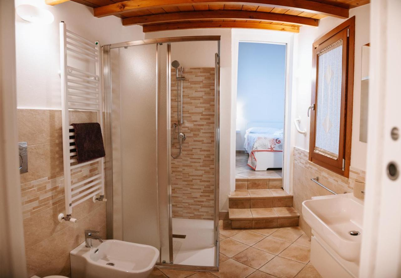 Magnolia Rooms Civitavecchia Eksteriør billede
